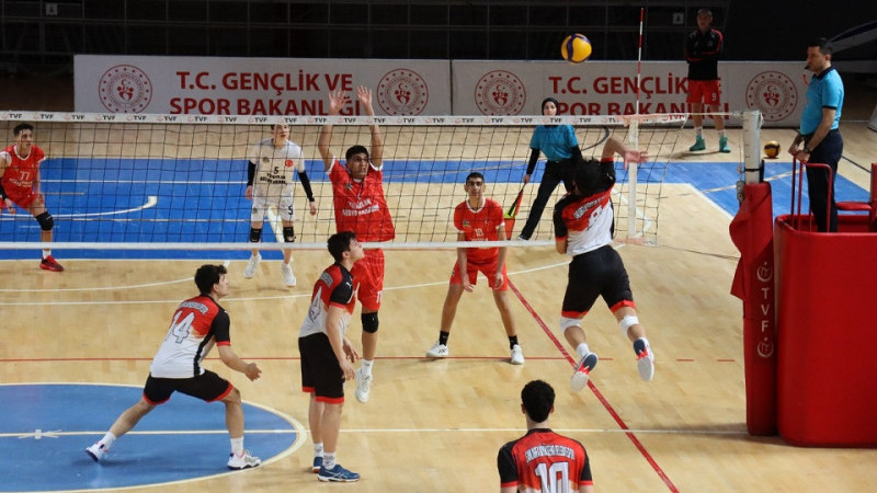 Şanlıurfa Büyükşehir Belediyesi Genç Voleybol Takımı Yarı Finale Yükseldi