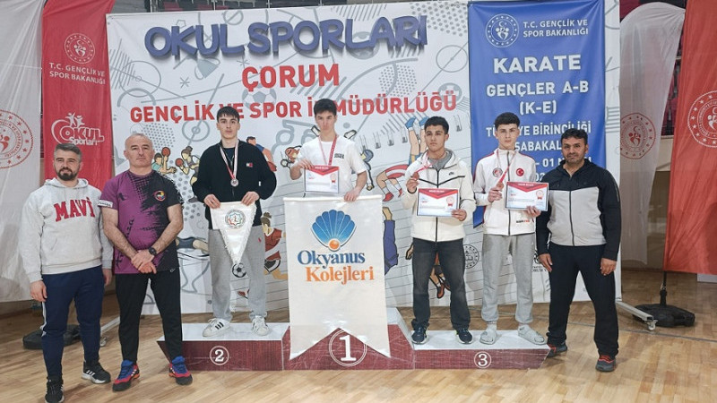 Şanlıurfalı İmam Hatipli Sporculardan Çifte Madalya Gururu  