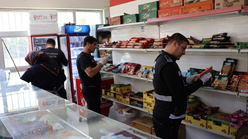 Haliliye'de Zabıta Okul Kantinlerinde Denetimlerini Sürdürüyor