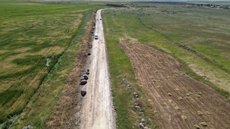 Şanlıurfa Büyükşehir Belediyesi Hilvan Kırsalında Yolları Yeniliyor