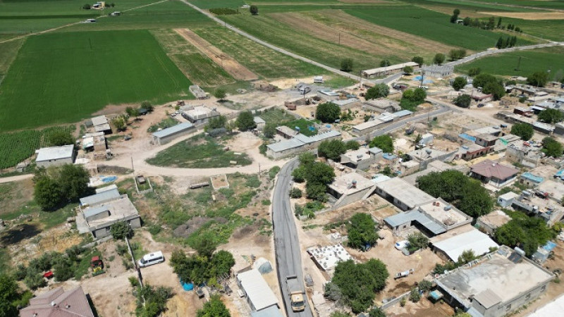 Şanlıurfa Büyükşehir Belediyesi, Suruç Kırsalında Yol Çalışmalarını Sürdürüyor