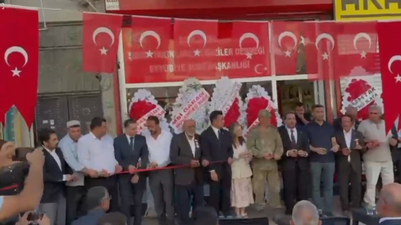 Şehit Yakınları ve Gaziler Derneği Eyyübiye Şubesi Dualarla Açıldı