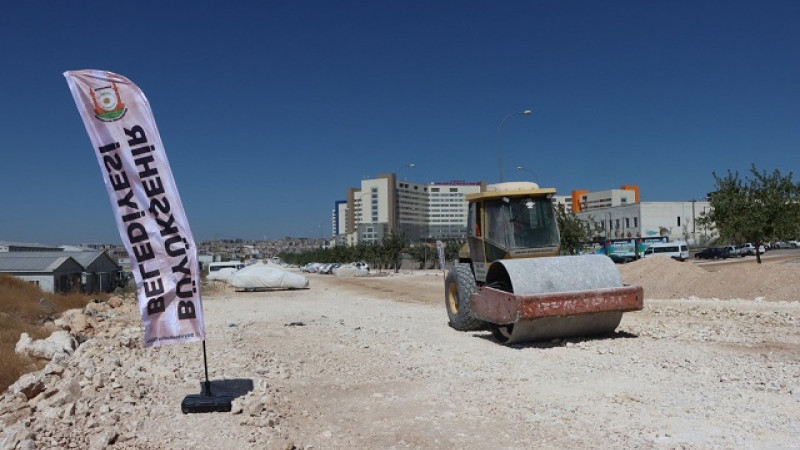 Şanlıurfa Büyükşehir Belediyesi Şehir Hastanesi Yolunu Genişletiyor