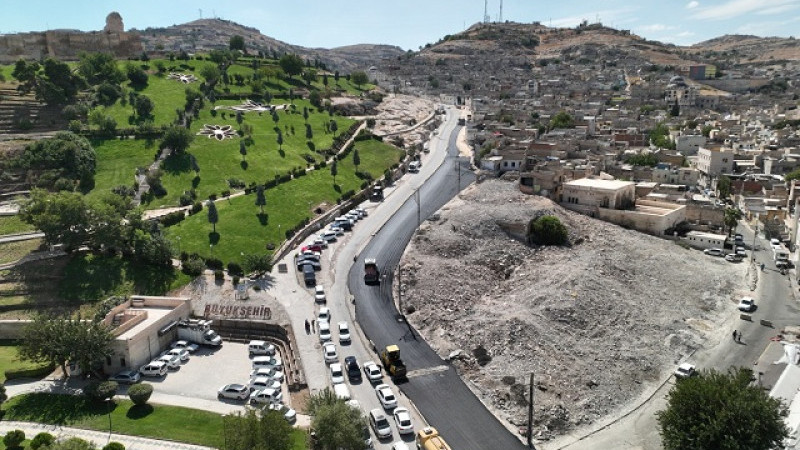 Büyükşehir Belediyesi Kültür ve Turizm Yolu”nda Sıcak Asfalt Çalışmalarına Başladı