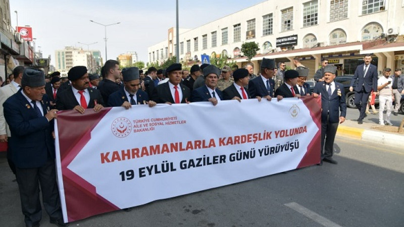Şanlıurfa’da Kahramanlar Kardeşlik Yolunda Yürüyüşü Gerçekleştirildi