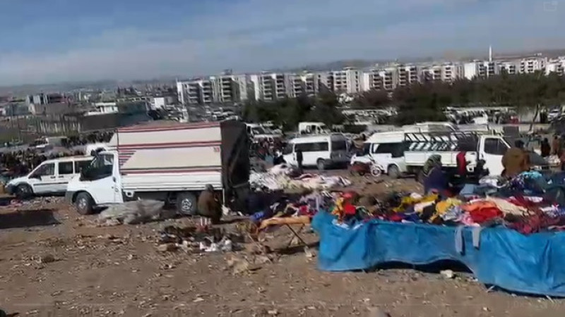 Şanlıurfa’nın Eyyübiye İlçesinde Kurulan Spot Pazarına Yoğun İlgi