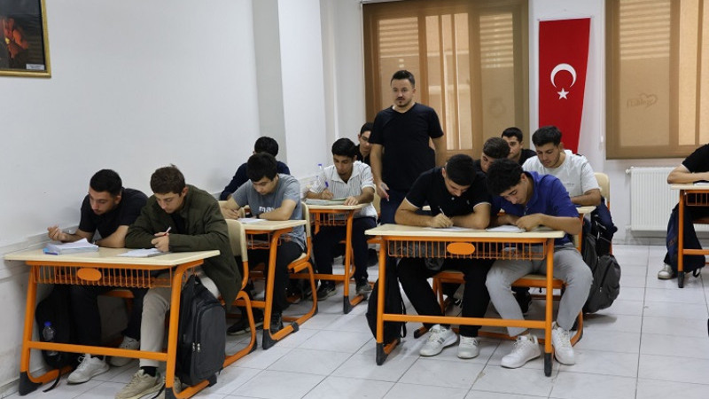Haliliye'de Gençlerin Eğitimine Katkı Sunuluyor
