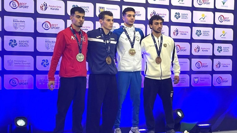 Eyyübiye’li Sporcu Savaş Öğüş, Karate Şampiyonasında Dünya İkincisi Oldu
